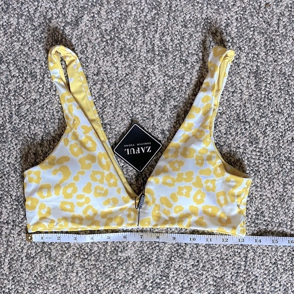 ZAFUL High Cut Snake Leopard Heart Reversible Bikini Swimsuit - Yellow M… - Picture 3 of 3